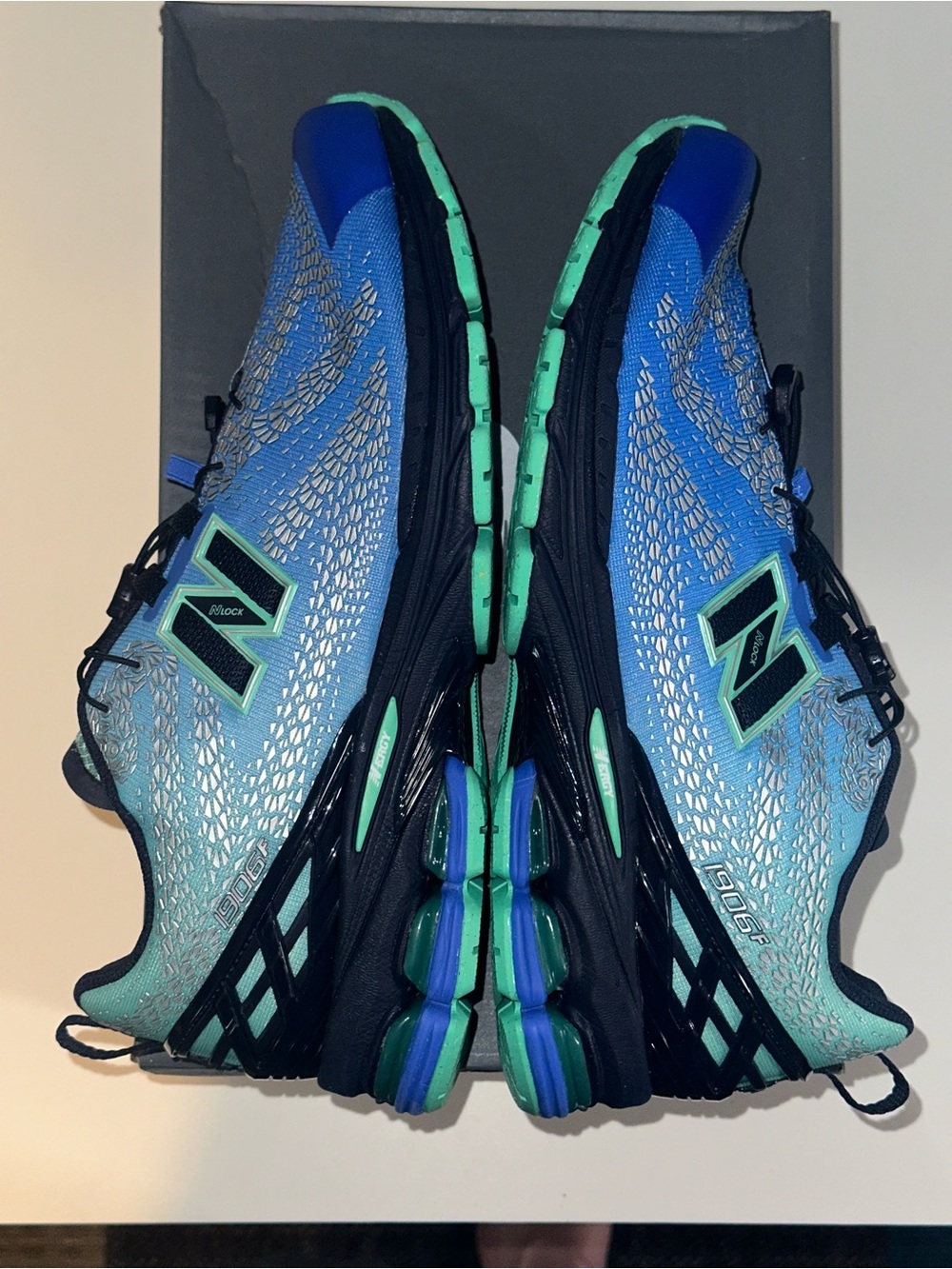 New Balance Men’s Blue & Teal Athletic Running Shoes